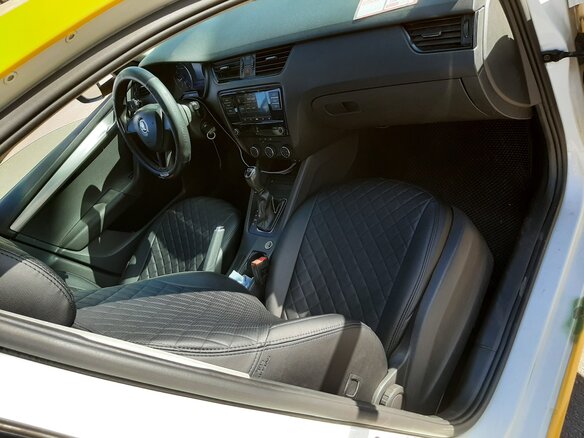 2018 Skoda Octavia III (A7) Рестайлинг, жёлтый, 760000 рублей - вид 4