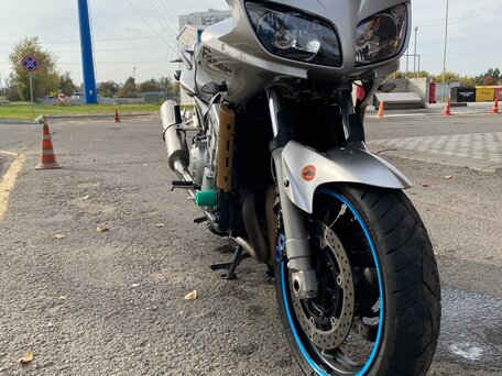 2003 Yamaha FZS1000 Fazer, серый, 360000 рублей, вид 3