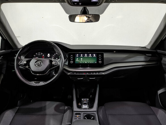 2021 Skoda Octavia IV (A8), белый, 2060000 рублей - вид 13