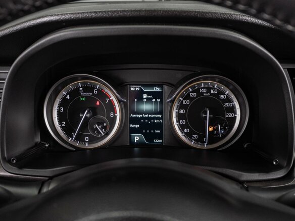 2022 Suzuki Ertiga II Рестайлинг, белый, 2500000 рублей - вид 14