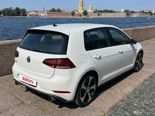 2019 Volkswagen Golf GTI VII Рестайлинг, белый, 2100000 рублей, вид 2