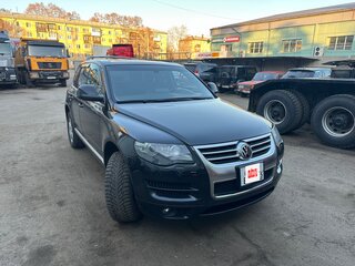 2007 Volkswagen Touareg I Рестайлинг, чёрный, 1097000 рублей, вид 2