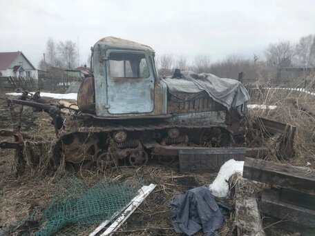 1980 ВгТЗ ДТ-75/ДЗ-42, 200000 рублей, вид 2