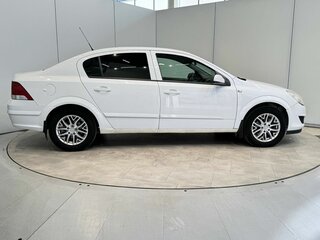 2008 Opel Astra H Рестайлинг, белый, 450000 рублей, вид 4
