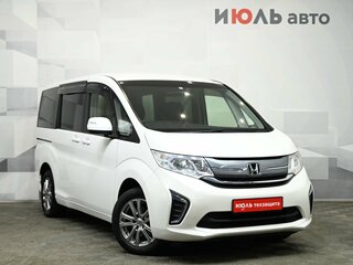 2017 Honda Stepwgn V, белый, 1850000 рублей, вид 3