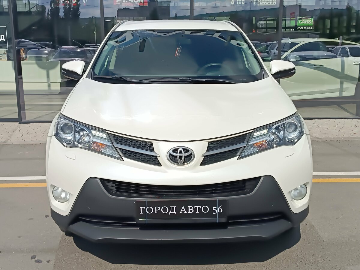 Открыть фотографии: Toyota RAV4 IV (XA40)