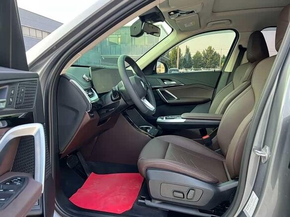 2023 BMW X1 Long 20Li sDrive III (U11/U12), серый, 3129000 рублей - вид 9