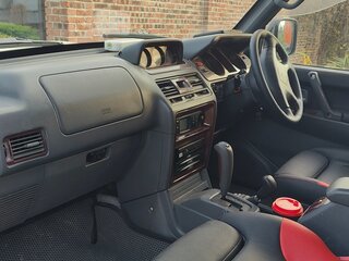 1998 Mitsubishi Pajero Evolution II Рестайлинг, белый, 1750000 рублей, вид 5
