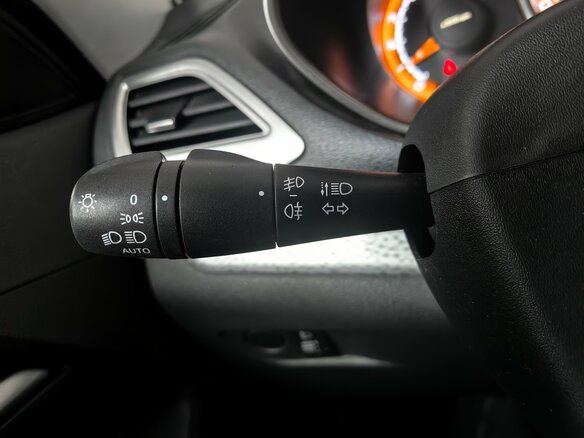 2019 Lada (ВАЗ) Vesta SW Cross I, оранжевый - вид 13