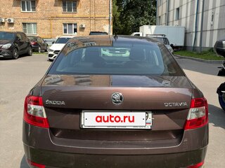 2017 Skoda Octavia III (A7) Рестайлинг, коричневый, 1300000 рублей, вид 3