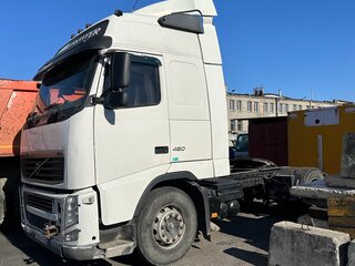 2009 Volvo FH, белый, 3300000 рублей, вид 3