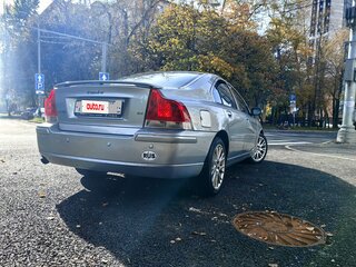 2007 Volvo S60 I Рестайлинг, серебристый, 635000 рублей, вид 4