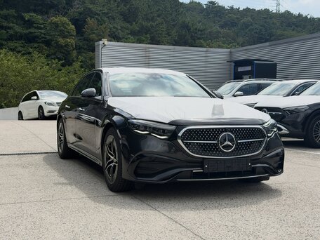 2026 Mercedes-Benz E-Класс Long 300 L VI (W214, S214), чёрный, 8920000 рублей, вид 3