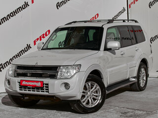 2014 Mitsubishi Pajero IV Рестайлинг 1, белый, 2300000 рублей, вид 1