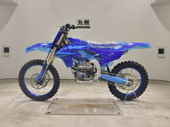 2024 Yamaha YZ250F, синий, 900000 рублей - вид 1