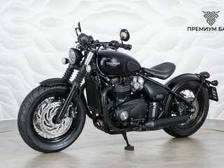 2017 Triumph Bonneville Bobber, чёрный, 1127000 рублей, вид 3