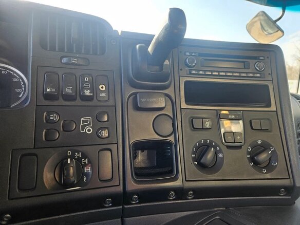 2017 Scania P-series, синий, 5200000 рублей - вид 28