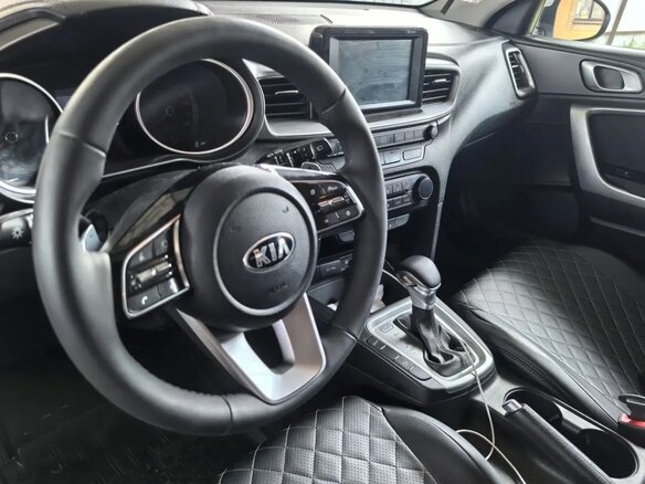 2019 Kia Ceed III, белый - вид 5