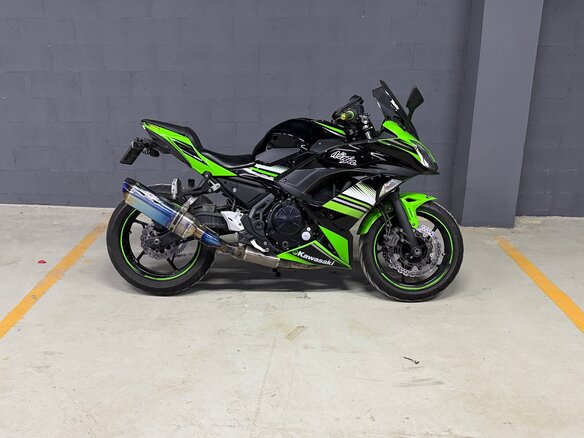 2017 Kawasaki Ninja 650, зелёный, 570000 рублей - вид 5