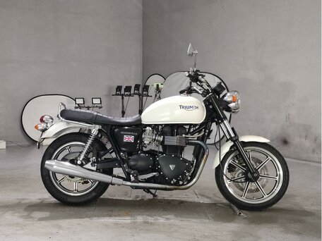 2009 Triumph Bonneville, белый, 649000 рублей, вид 2