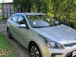 2017 Kia Rio IV, серебристый, 1100000 рублей, вид 2