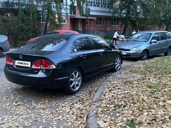 2007 Honda Civic VIII, чёрный - вид 13