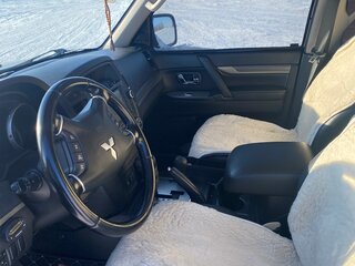 2011 Mitsubishi Pajero IV Рестайлинг 1, чёрный, 2400000 рублей, вид 5