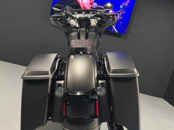 2020 Harley-Davidson Street Glide, серый, 2450000 рублей - вид 18