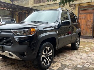 2025 Lada (ВАЗ) Niva Travel I, чёрный, 1350000 рублей, вид 1