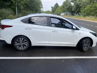 2020 Hyundai Solaris II Рестайлинг, белый, 1250000 рублей, вид 2