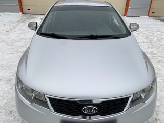 2012 Kia Cerato 6-speed II, серебристый, 820000 рублей, вид 2