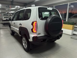 2026 Lada (ВАЗ) Niva Travel I Рестайлинг, белый, 1603000 рублей, вид 5