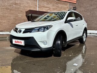 2013 Toyota RAV4 IV (XA40), белый, 1700000 рублей, вид 2