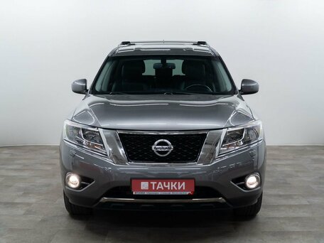 Nissan Pathfinder IV