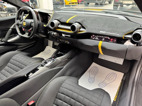 2022 Ferrari 812 Competizione, серый - вид 33