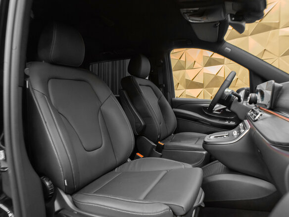 2024 Mercedes-Benz V-Класс 300 d длинный III (W447) Рестайлинг 2, чёрный - вид 7