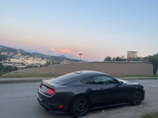 2019 Ford Mustang VI Рестайлинг, серый, 3600000 рублей, вид 2
