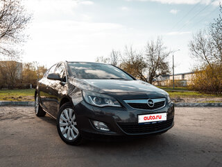 2010 Opel Astra J, серый, 645000 рублей, вид 4