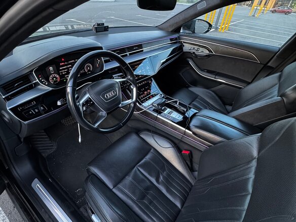 2018 Audi A8 55 TFSI IV (D5), чёрный, 2890000 рублей - вид 4