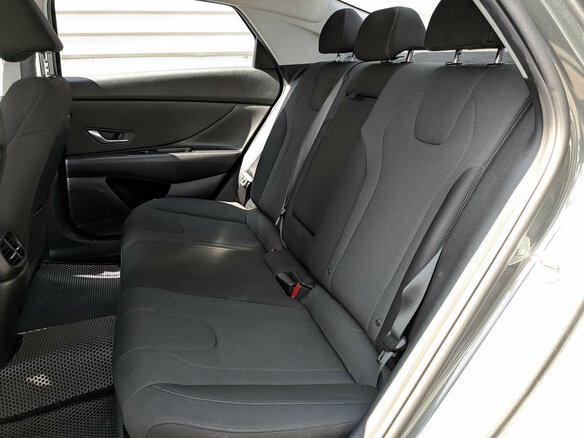 2022 Hyundai Elantra VII (CN7), зелёный, 1920000 рублей - вид 17
