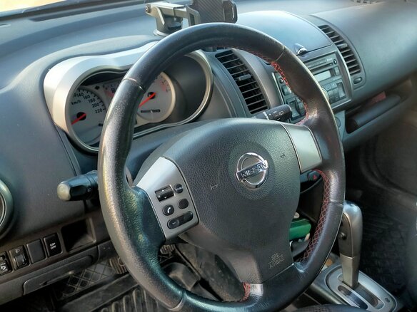 2008 Nissan Note I Рестайлинг, пурпурный, 495000 рублей - вид 9