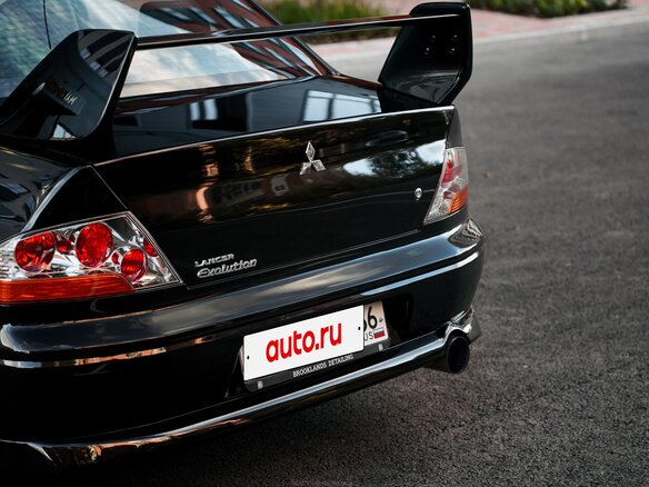 2004 Mitsubishi Lancer Evolution VIII, чёрный - вид 10