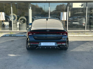 2021 Kia K5 III, чёрный, 2500000 рублей, вид 3