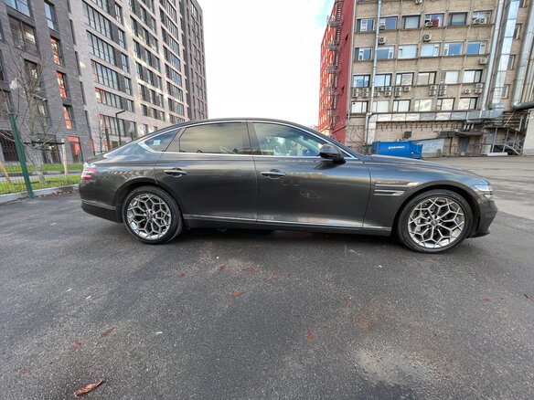 2022 Genesis G80 II, серый, 4785000 рублей - вид 3
