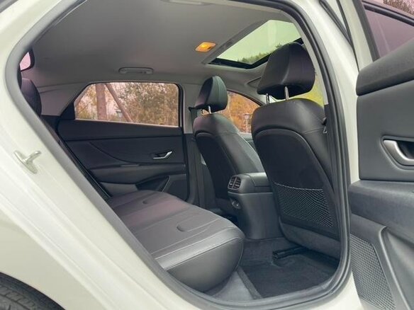 2022 Hyundai Elantra VII (CN7), белый, 1528000 рублей - вид 19