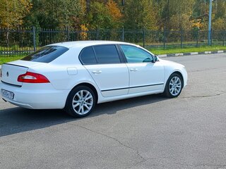 2012 Skoda Superb II, белый, 1360000 рублей, вид 3