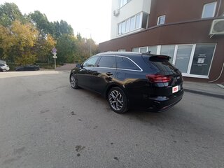 2022 Kia Ceed III Рестайлинг, чёрный, 2445000 рублей, вид 2