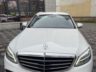 2019 Mercedes-Benz C-Класс 200 d IV (W205) Рестайлинг, белый, 2350000 рублей, вид 2