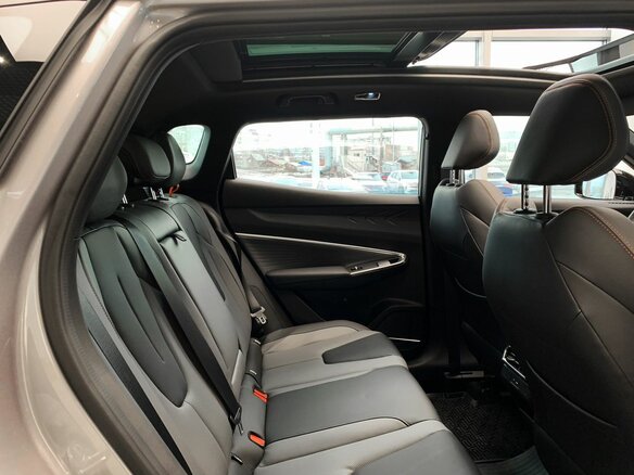2026 Geely Cityray, серебристый, 3204990 рублей - вид 16