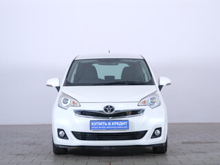 2015 Toyota Ractis II, белый, 999000 рублей, вид 2